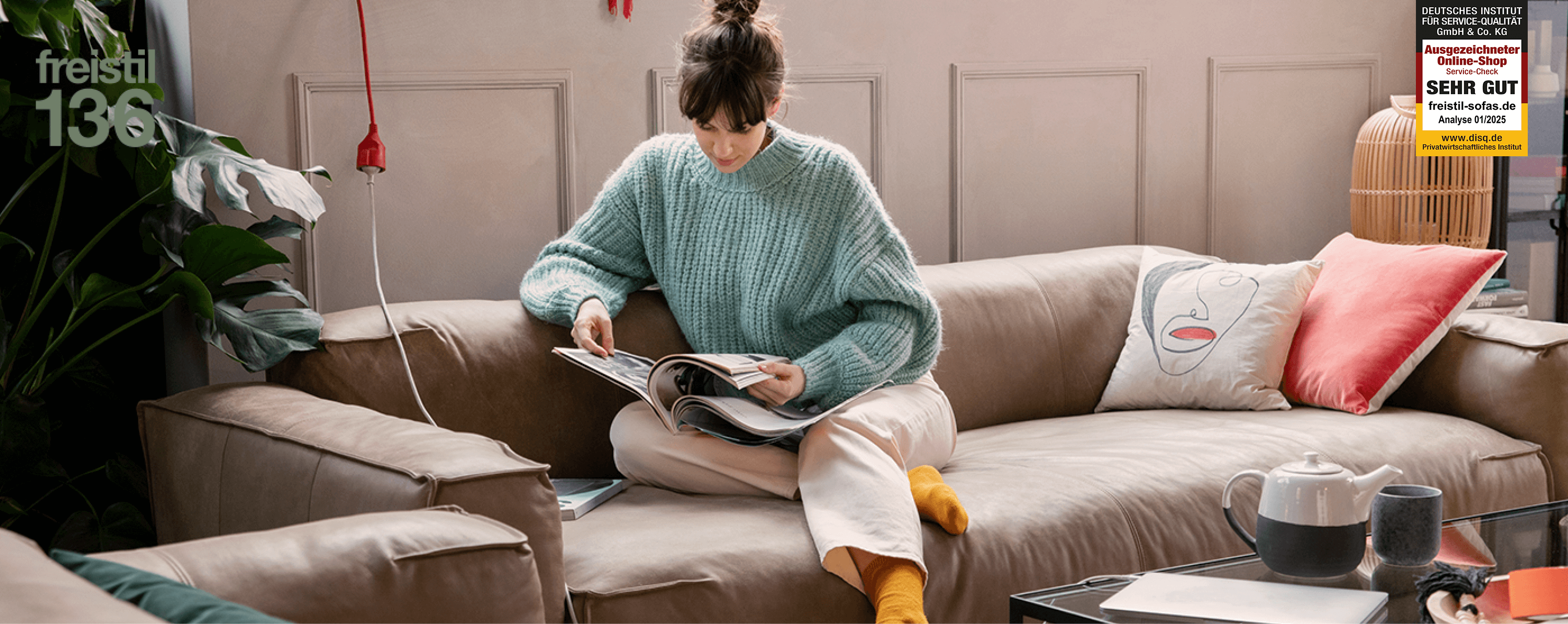 Couch, Mobiliar, Wohnzimmer, Lesen, Sitzen, 